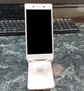 スマートフォンを置いたところ